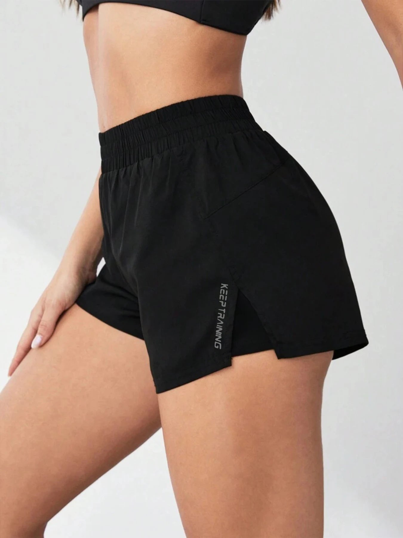 Calções UA33 Casual Slim Fit – Elegância e Conforto para a Primavera/Verão