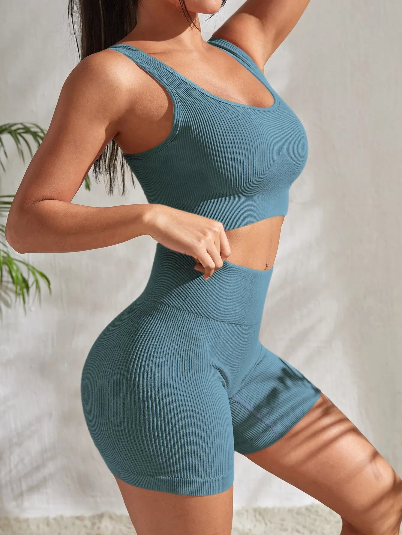 Conjunto de Yoga Ribbed Seamless – Estilo Contornante e Alta Performance